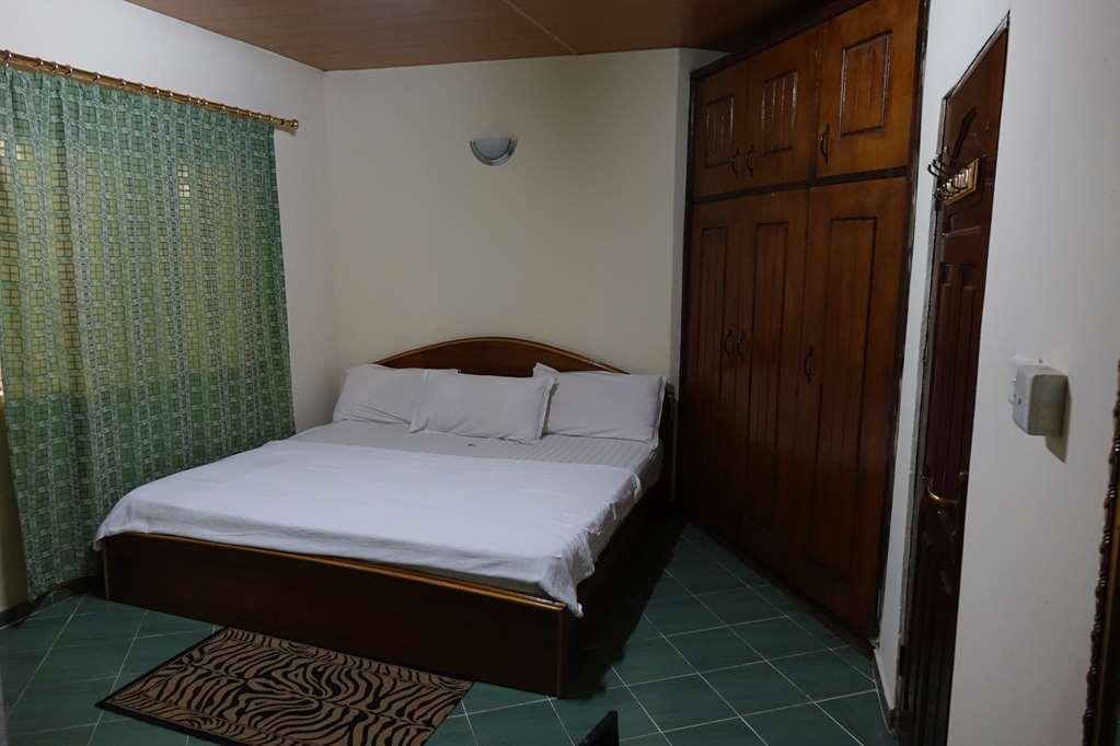 Wusum Hotel Makeni Quarto foto