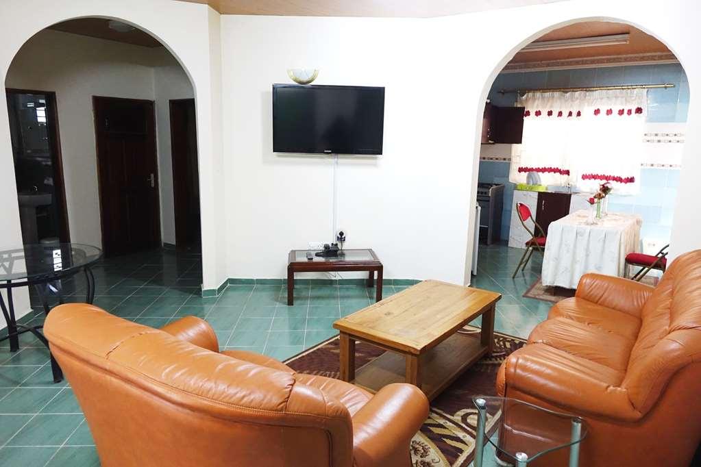 Wusum Hotel Makeni Quarto foto