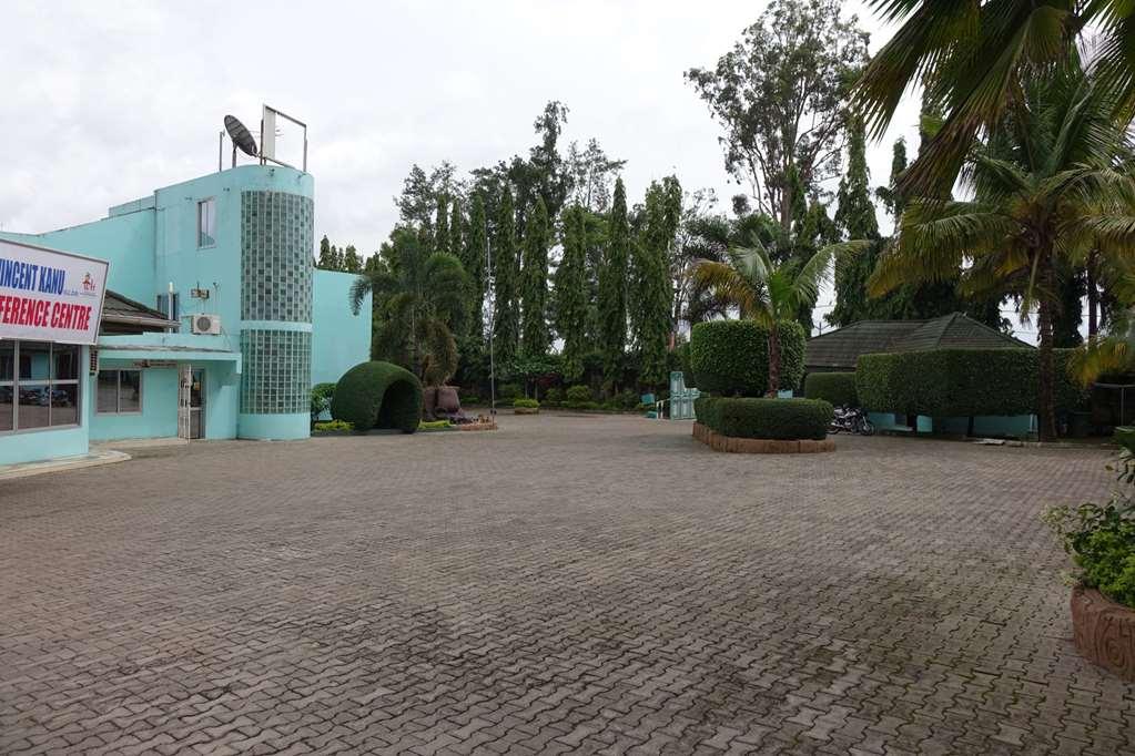 Wusum Hotel Makeni Exterior foto