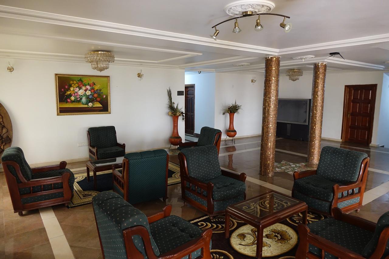 Wusum Hotel Makeni Exterior foto